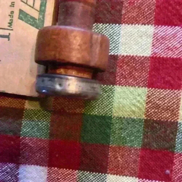 Antique bobbin/spool - Picture 3 of 4
